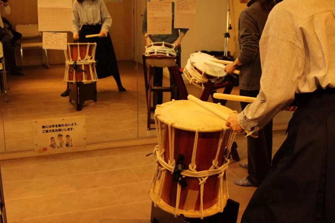 Taiko (Japanese Drum) Experience in Tokyo