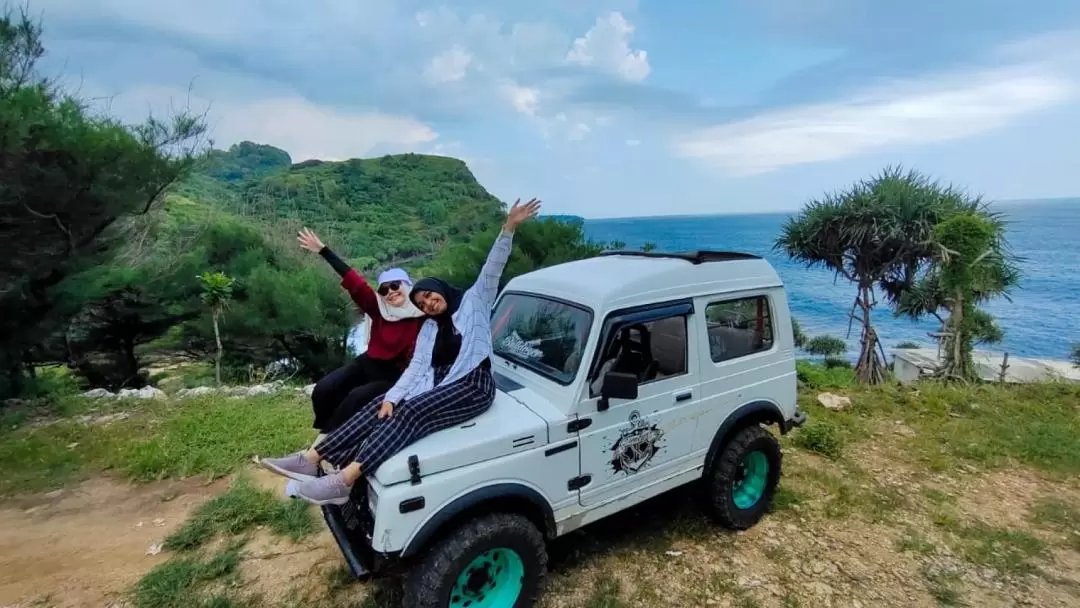 Yogyakarta Southern Beaches and Sand Dunes Off-road Adventure