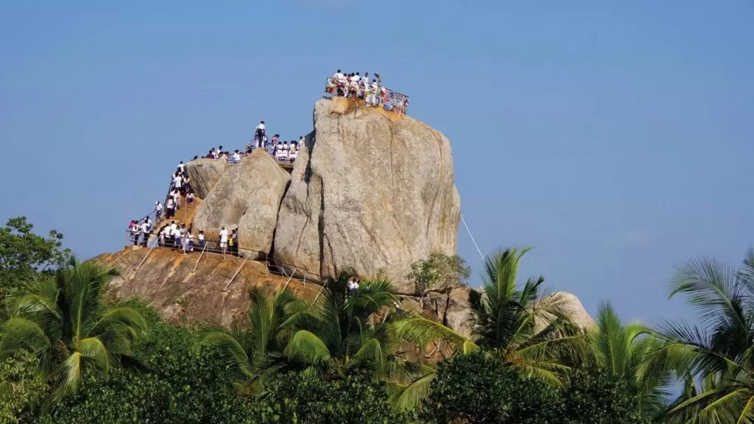 Private Anuradhapura Buddhist Pilgrimage Half Day Tour 