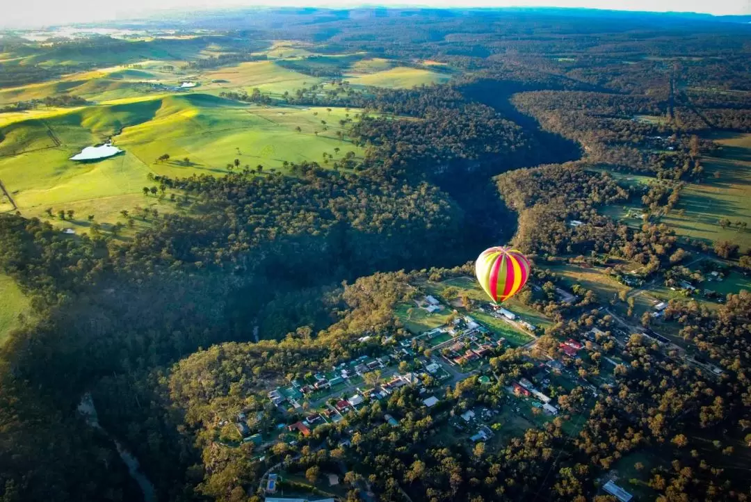 Hot Air Balloon Sunrise Flight in Camden Valley