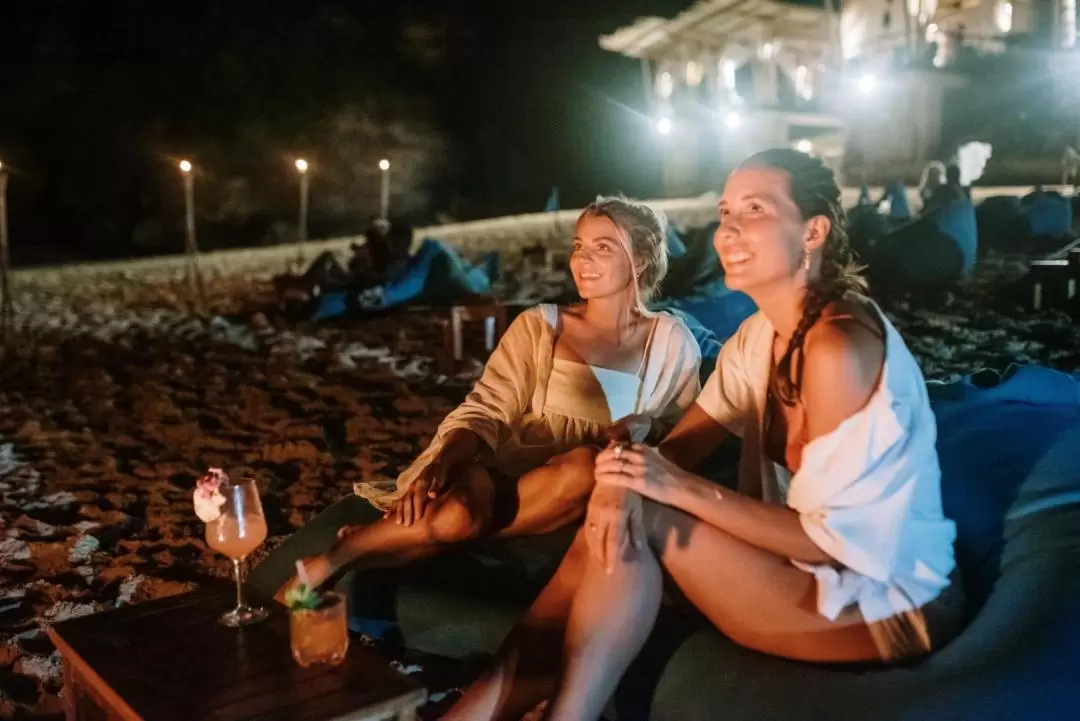 Movies by The Beach at Sundays Beach Club (Earphone Required)