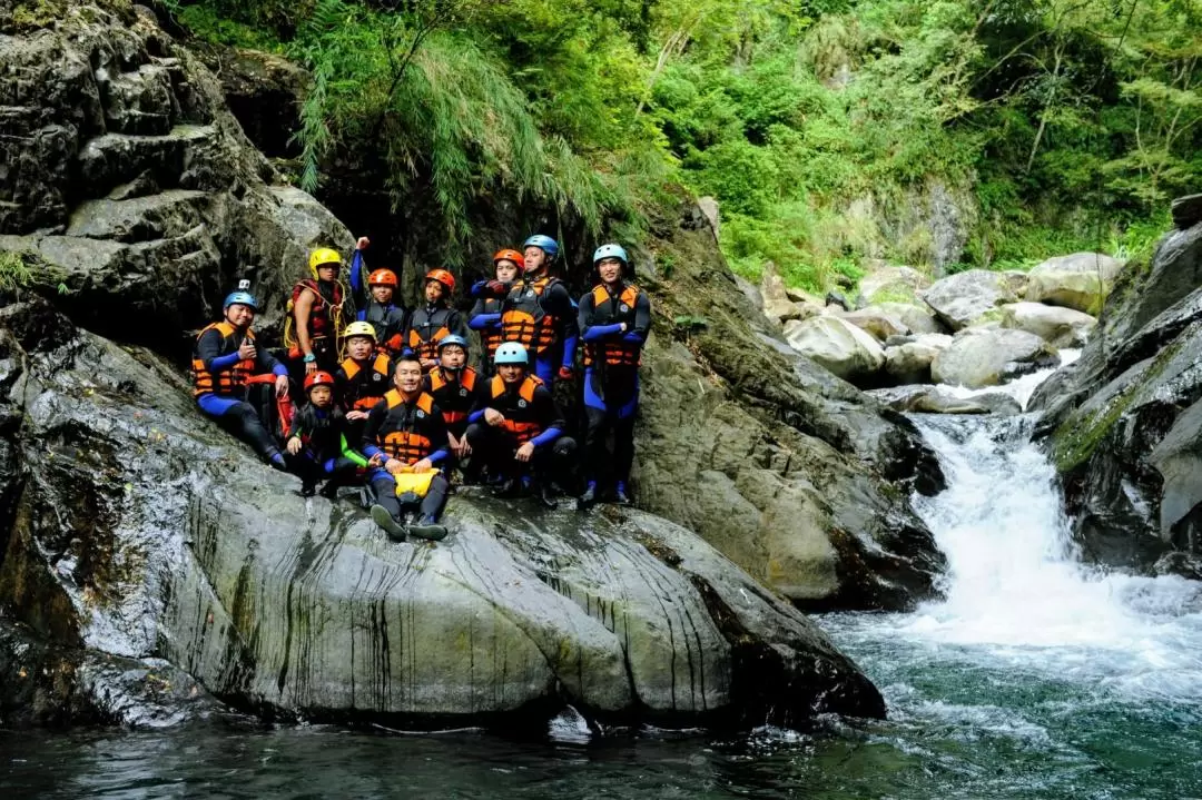 Jiajiuliao River Trekking in New Taipei