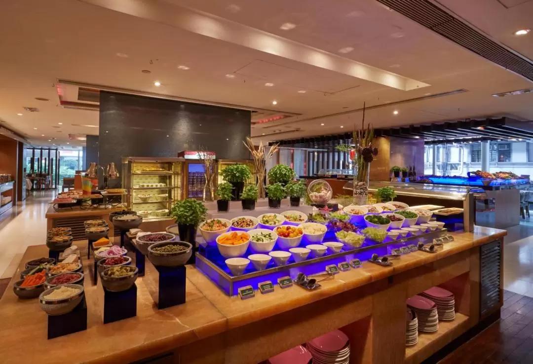 【Up to 23% Off】Holiday Inn Golden Mile Buffet | Bistro on the Mile l Lunch Buffet, Tea Buffet, Dinner Buffet