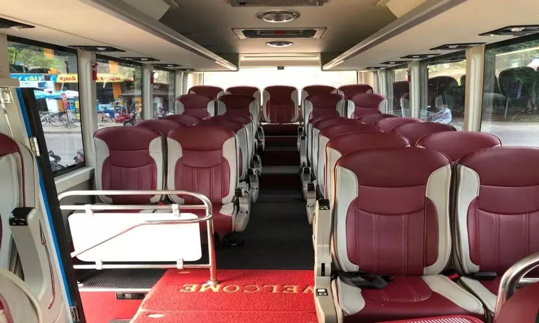 Shared Bus Transfers between Hoi An and Ba Na Hills