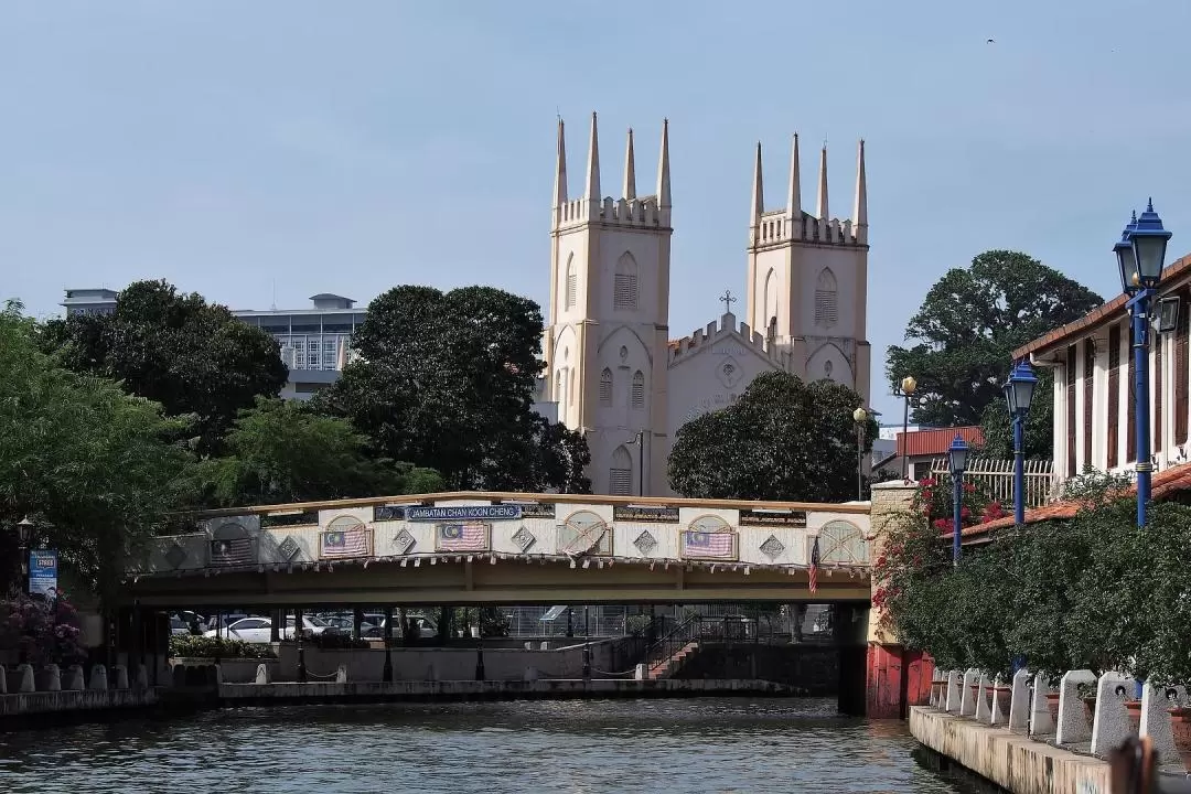 Malacca Day Tour with Melaka River Cruise from Singapore (Via Drive-thru Border)