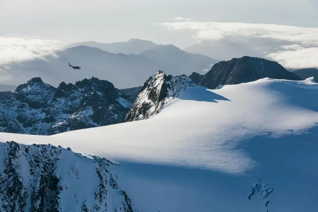 Glacier Heli-Hike and Flight Experiences in New Zealand