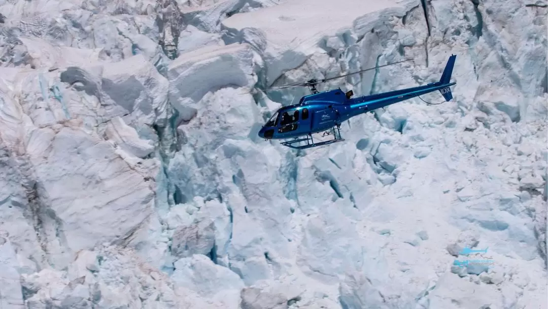 フランツジョセフ氷河 ヘリコプター遊覧体験