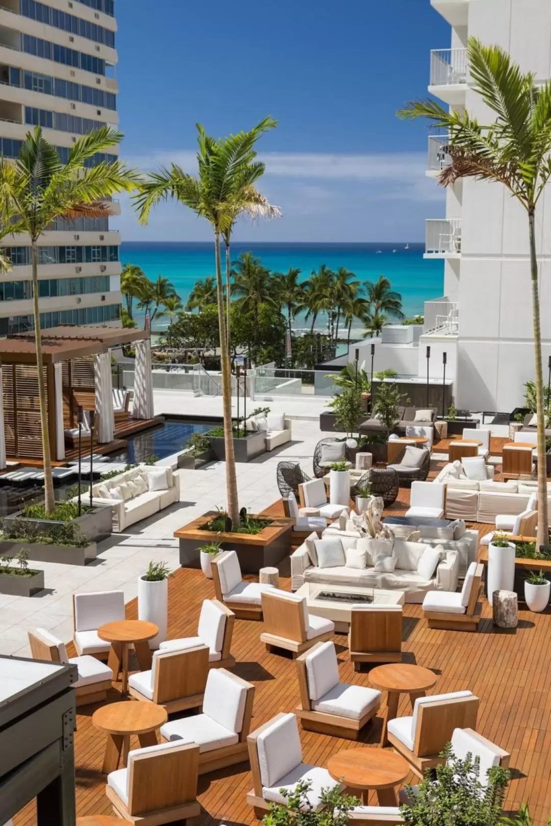 7N Hawaiian Escape at Alohilani Resort Waikiki Beach incl. Flights from Sydney, Australia