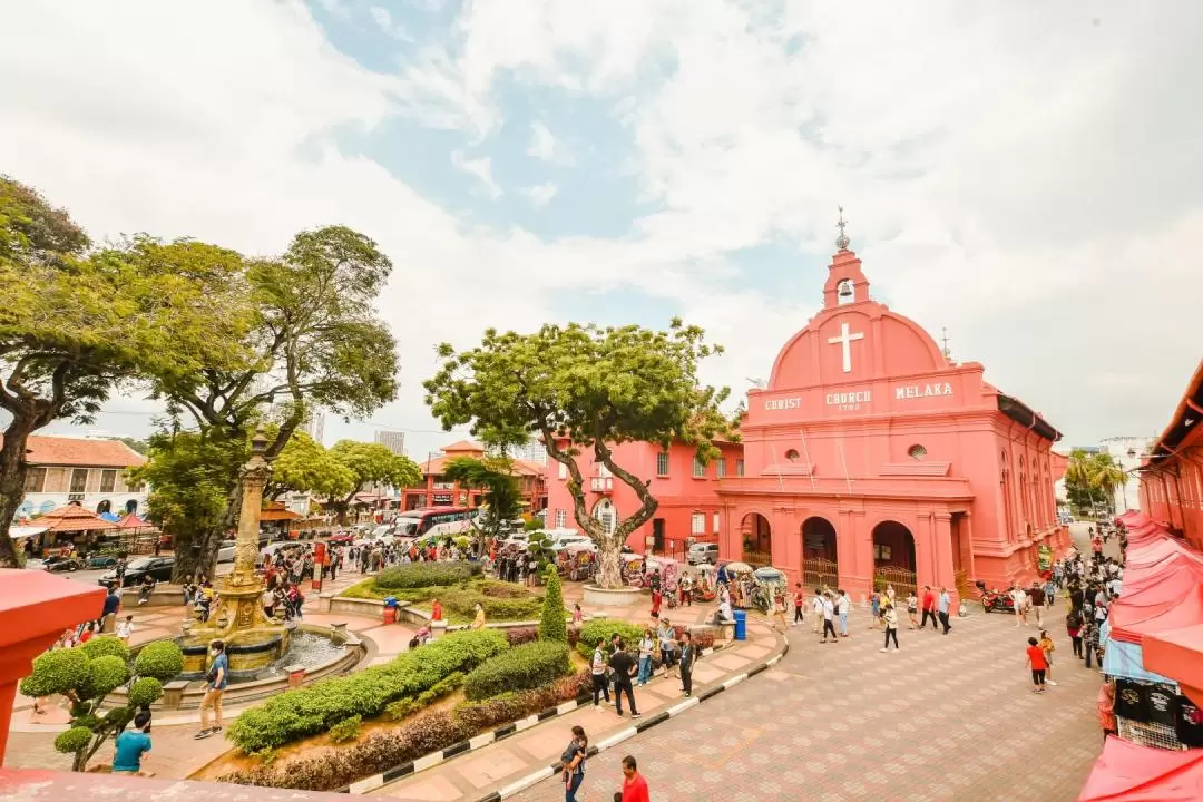 Malacca Night Tour with River Cruise and Trishaw Ride from Kuala Lumpur