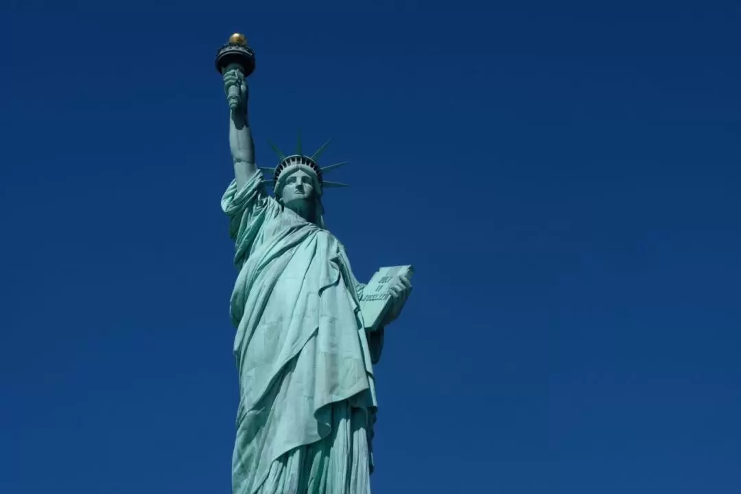 New York Statue of Liberty, Ellis Island Skip-the-Line Priority Ferry Tour 