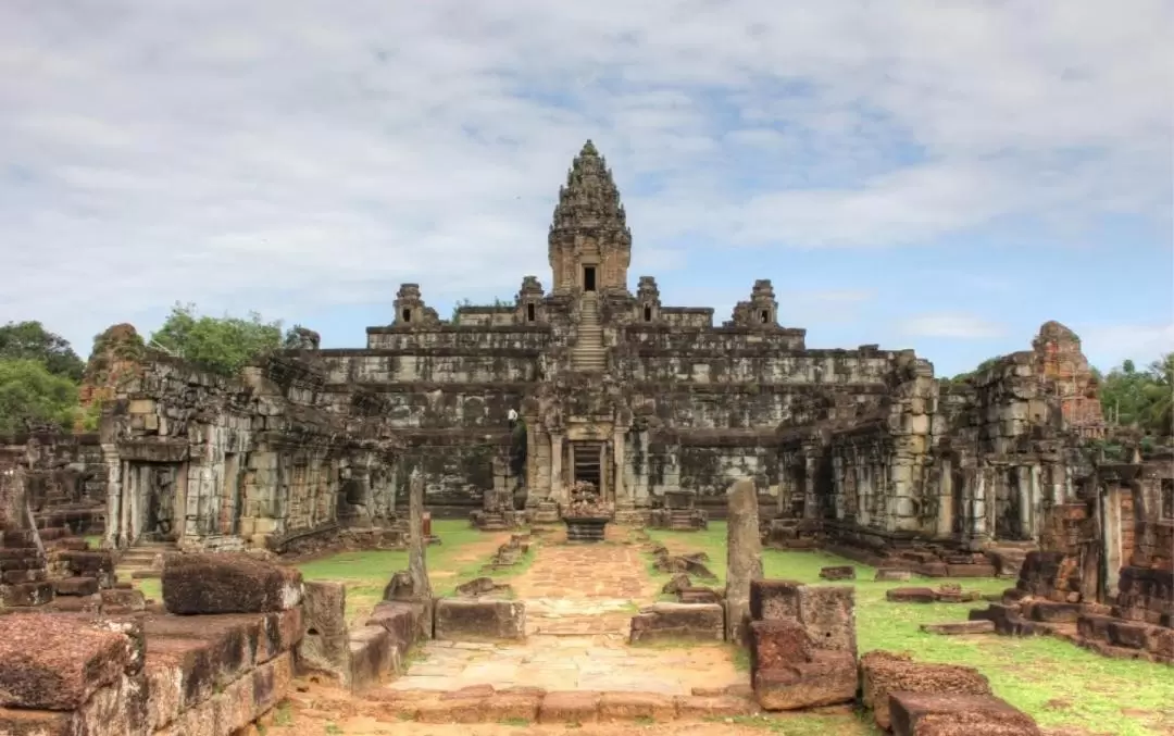 Roluos Temples Private Tour by Tuk-Tuk