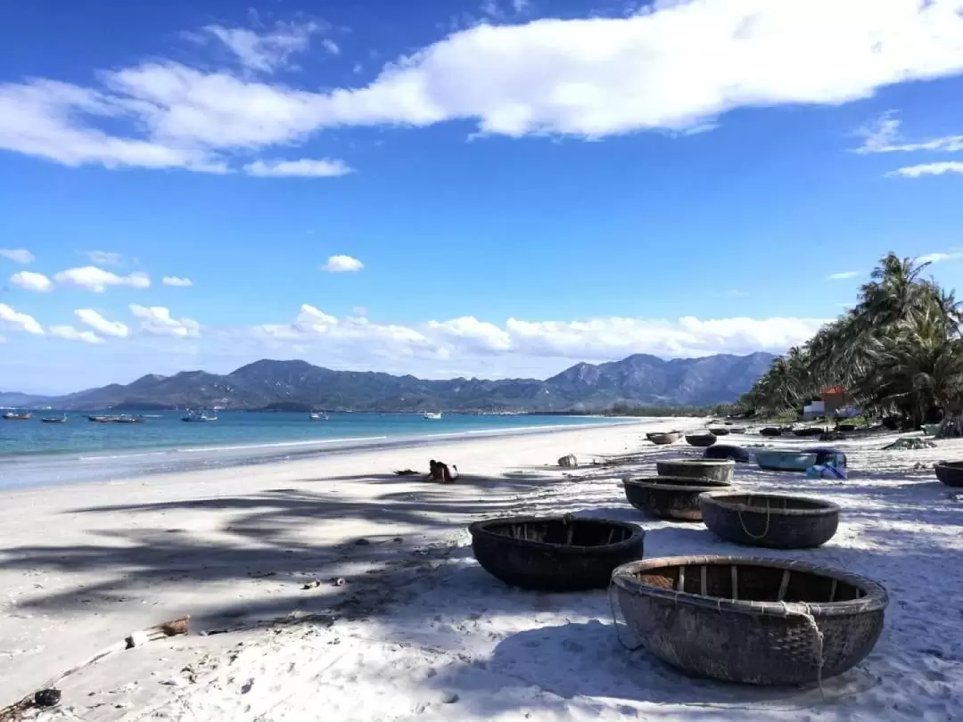 Private Ba Ho and Doc Let Beach Tour from Nha Trang