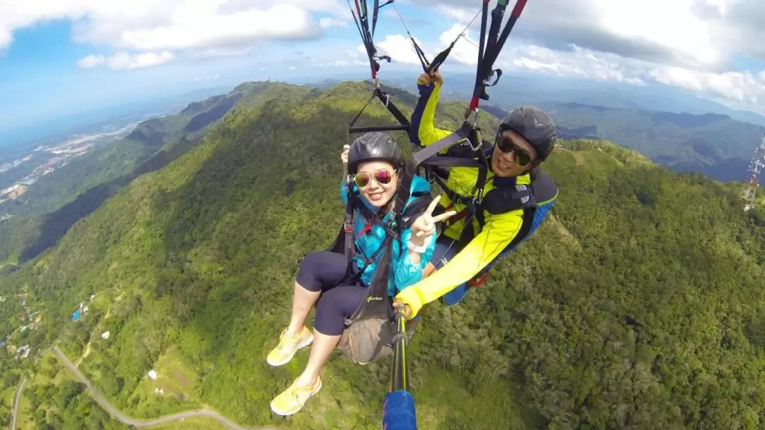 Ranau Paragliding Experience with Desa Farm Day Tour