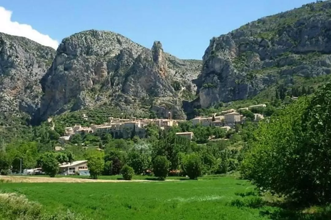 穆斯捷 - 聖瑪麗（Moustiers-Sainte-Marie）& 韋爾東峽谷一日遊（普羅旺斯地區艾克斯出發）