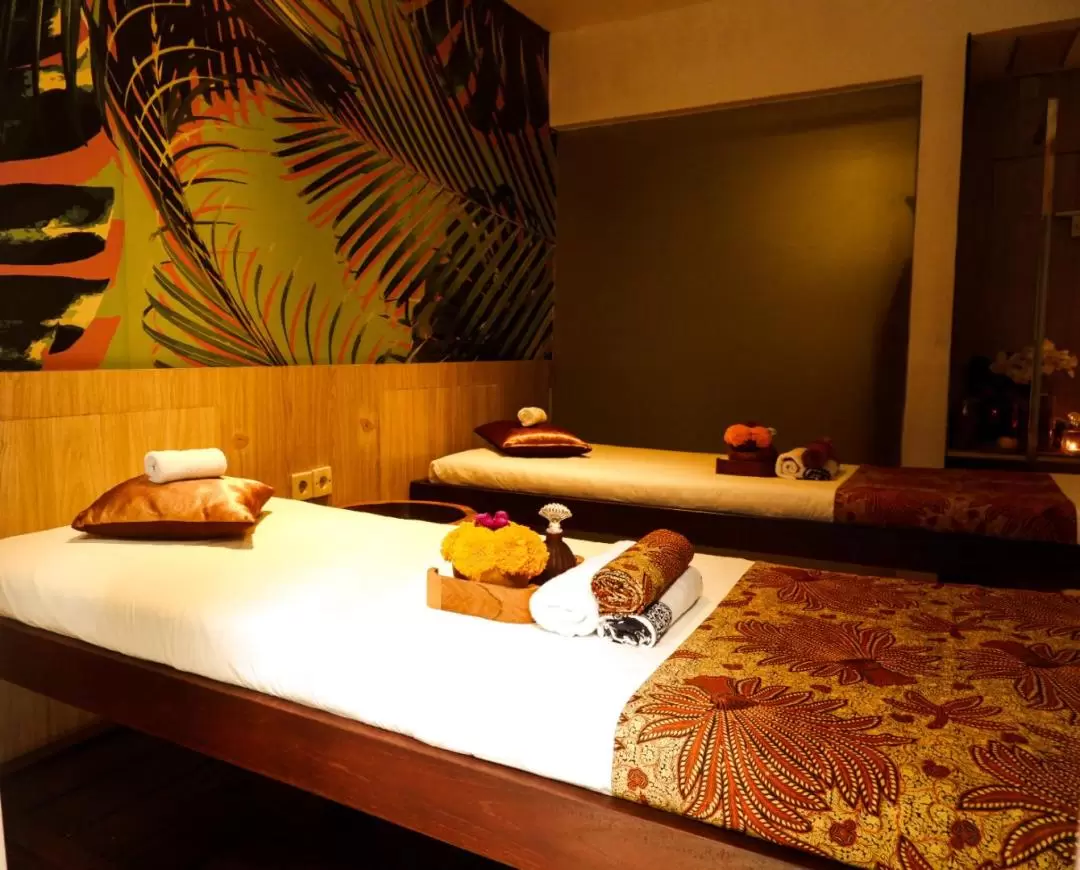 Spa And Massage Experience at The Lotus Spa Bali