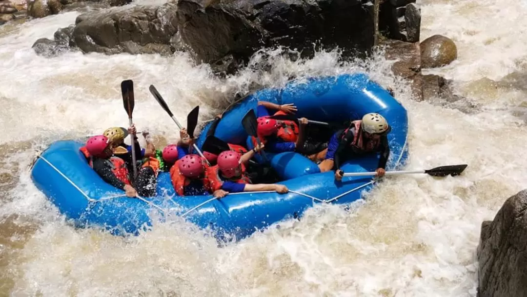 White Water Rafting Adventure in Slim River 