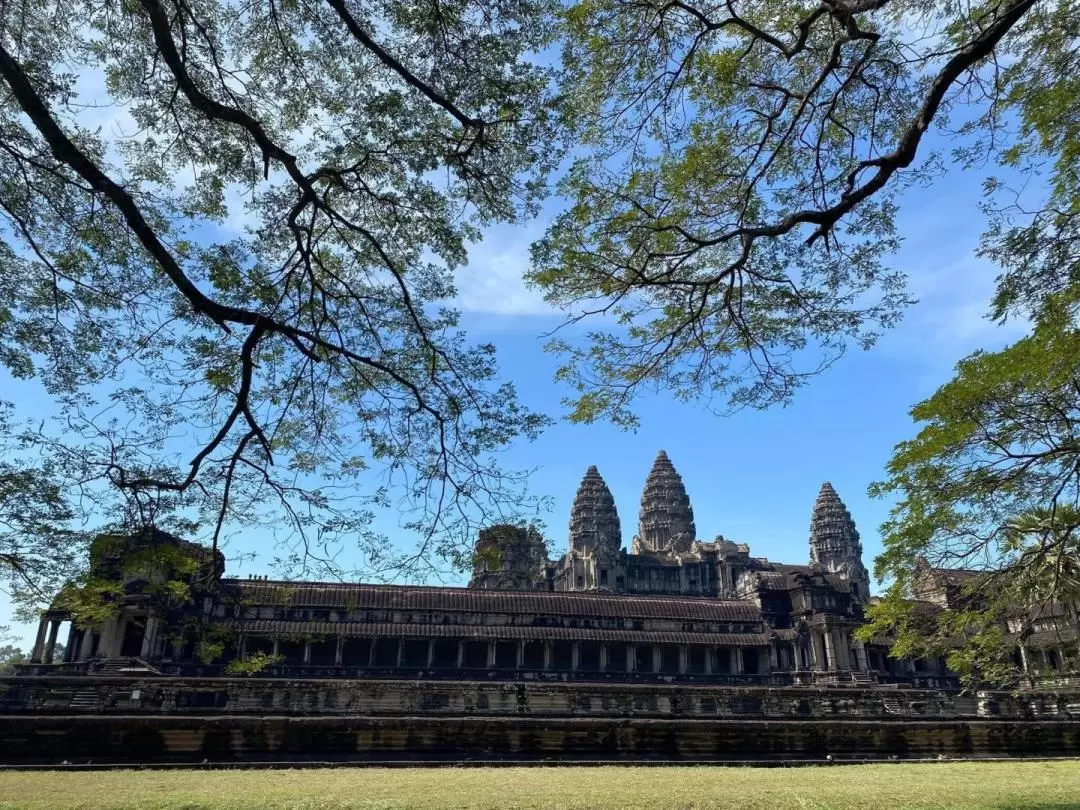 Classic Angkor Wat Full Day with Sunset Tour