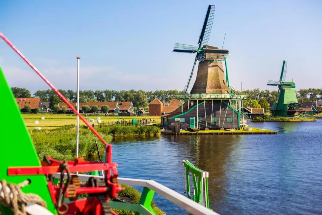 Volendam, Marken & Windmills of Zaanse Schans Tour from Amsterdam