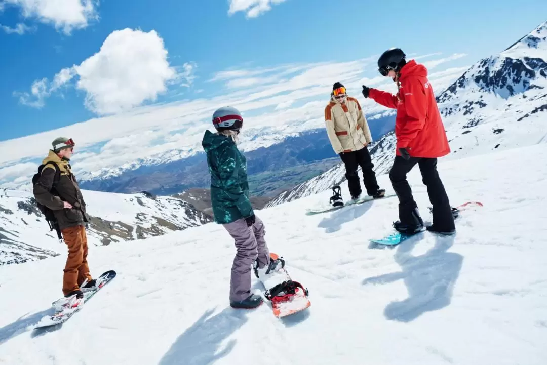 卓越山滑雪場初級滑雪課程