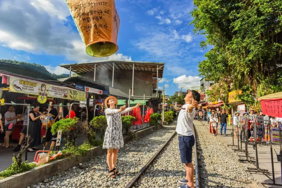 Sky Lantern Prayer Experience at Shifen Old Street by MyProGuide