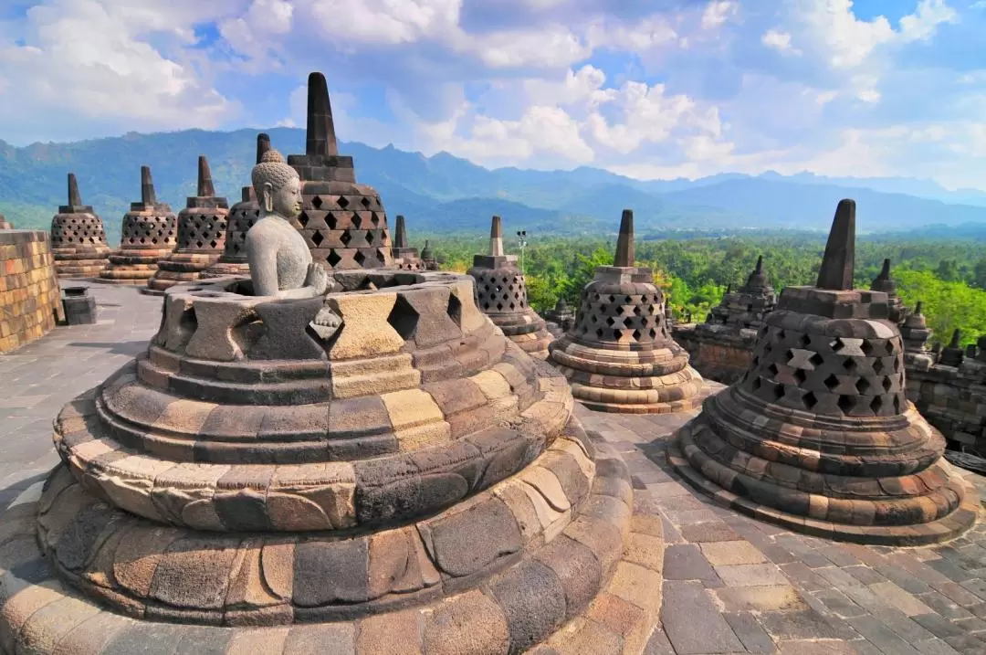 Borobudur Temple Tour