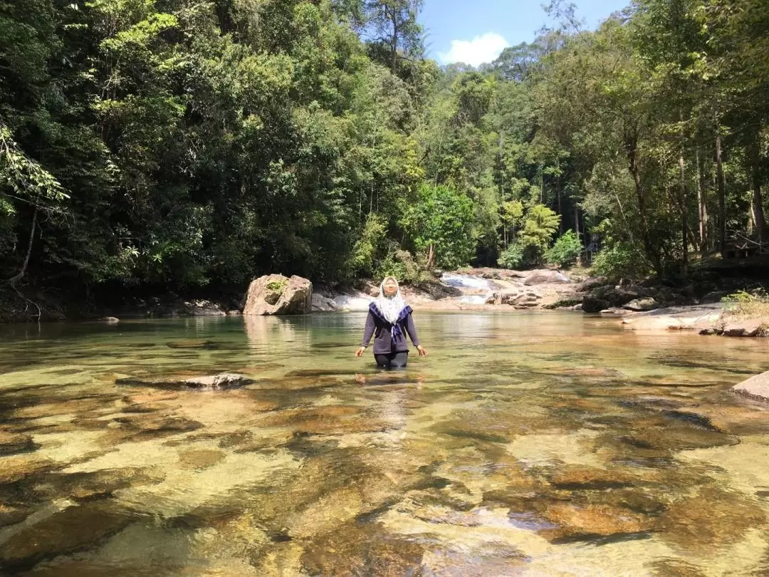 登嘉樓Lata Tembakah瀑布徒步之旅