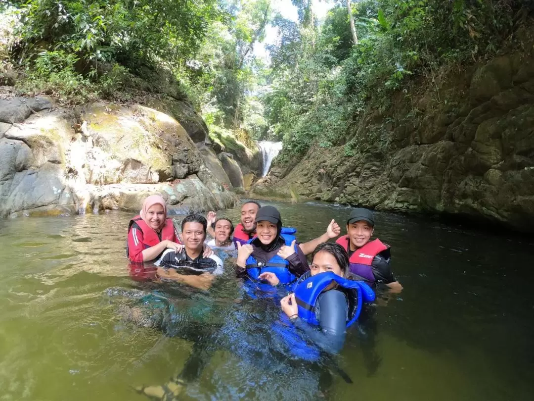 Waterfall Trekking Experience with Photographer and Meals in Tanjung Malim