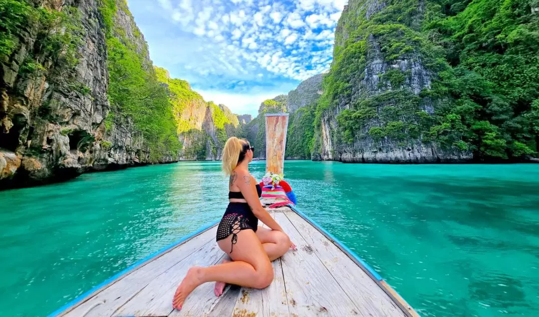 From Railay: Day Trip to Phi Phi with Transfer and Private Longtail Tour