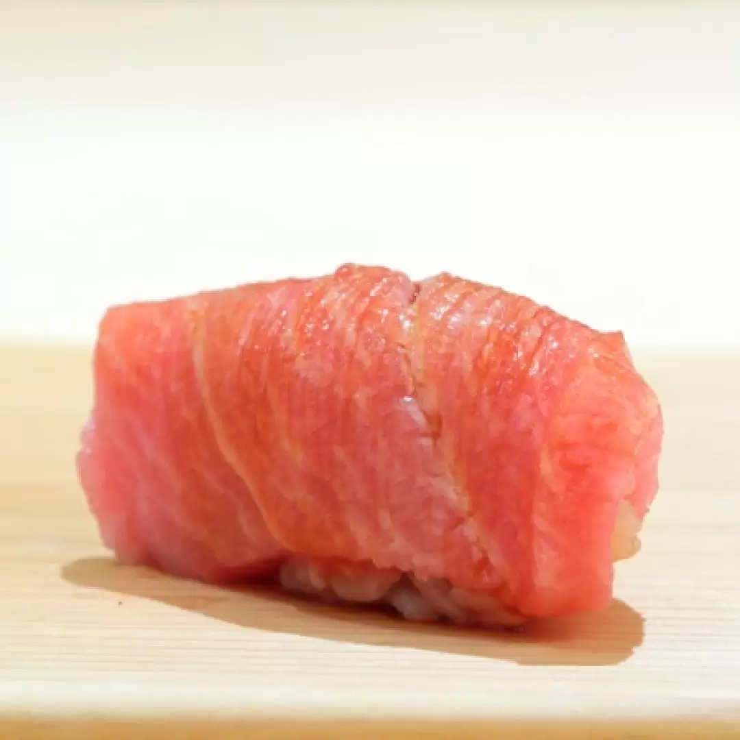 Sushi Tsu (江戸前鮓 すし通) in Roppongi - High-end Live-making Sushi 