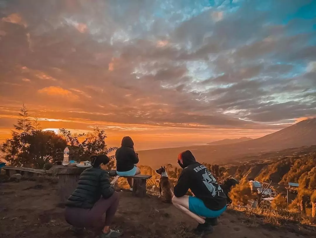 Mount Batur Sunrise Jeep With Polaroid Photoshoot