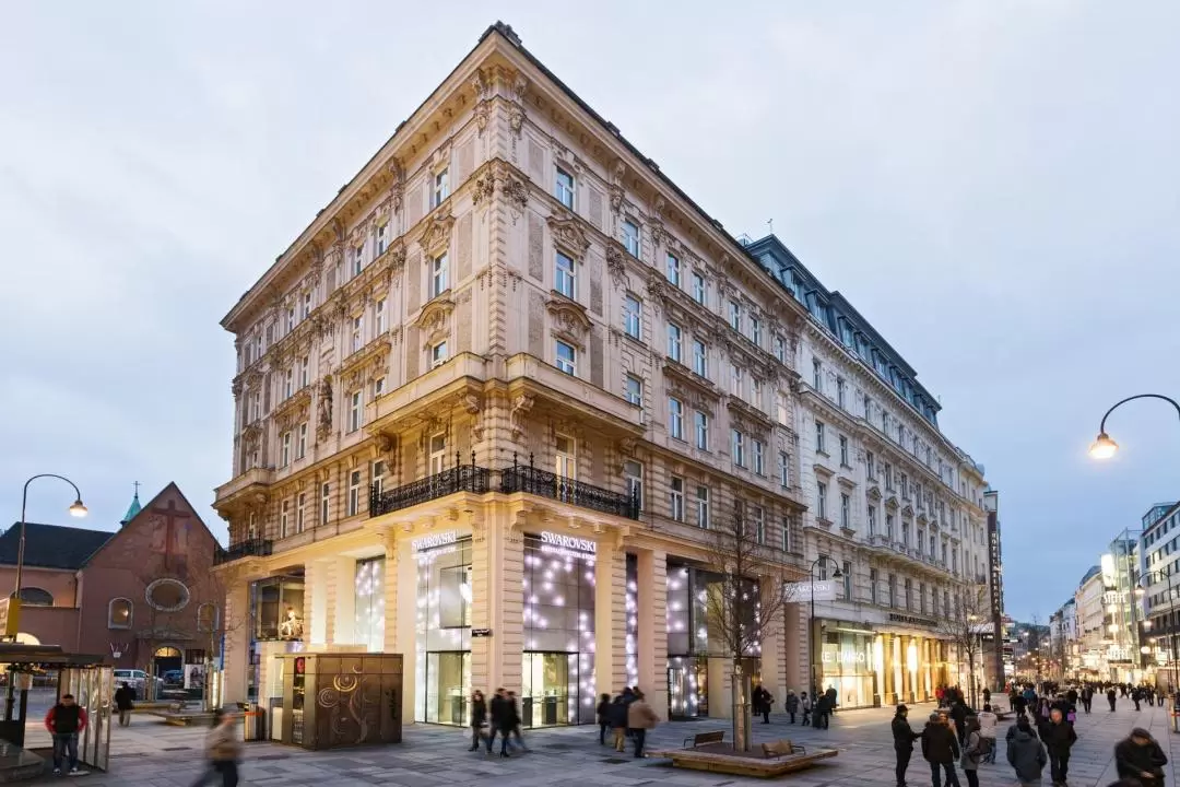 Swarovski Shopping Experience Tour in Vienna