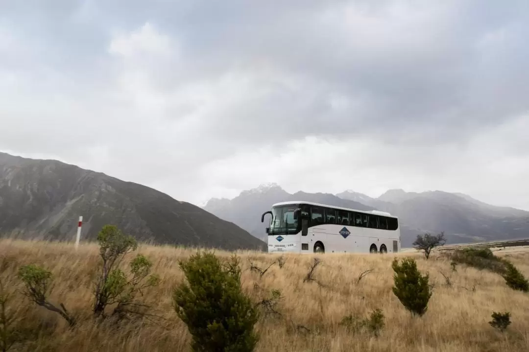 Mount Cook Day Tours between Queenstown and Christchurch