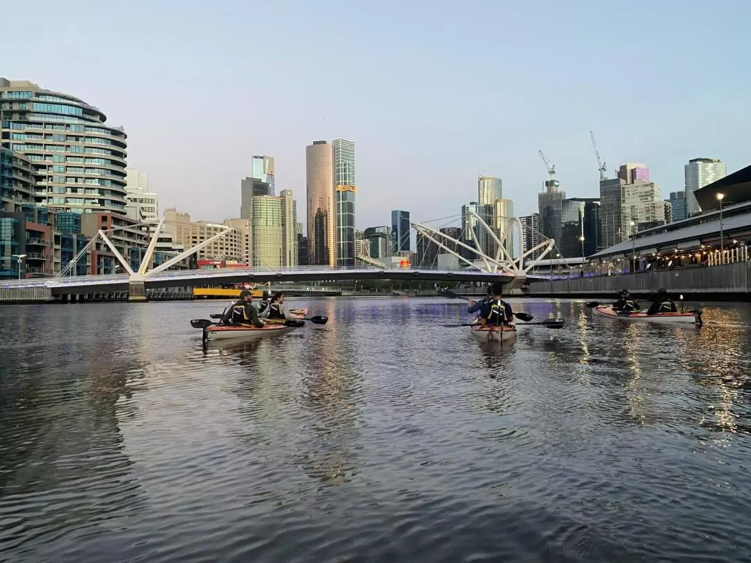 Moonlight City Sightseeing Kayak Experience in Melbourne