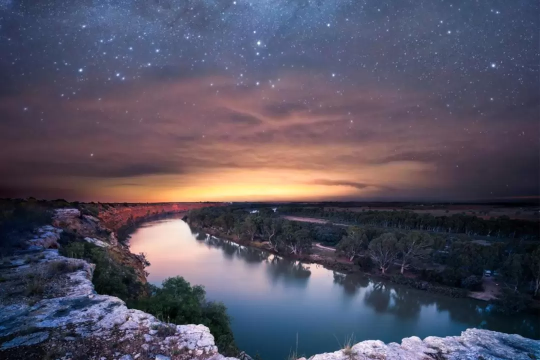 Dark Sky Gold Stars Sunset Dinner Tour in Mannum