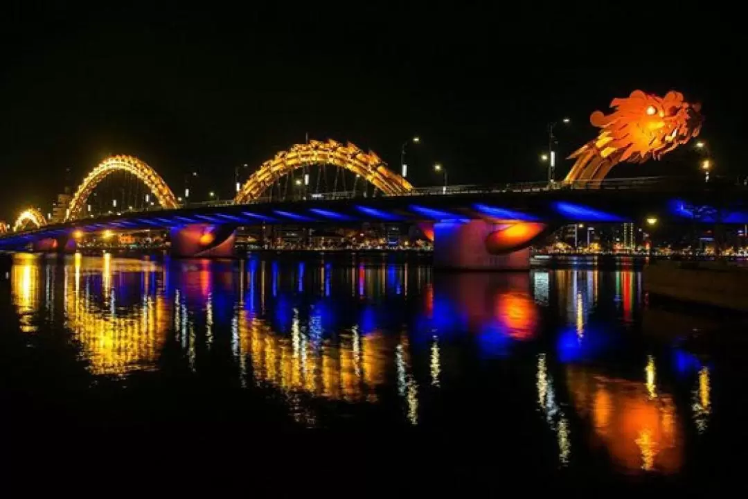 Han River by Night by Vinh Anh Cruise in Da Nang