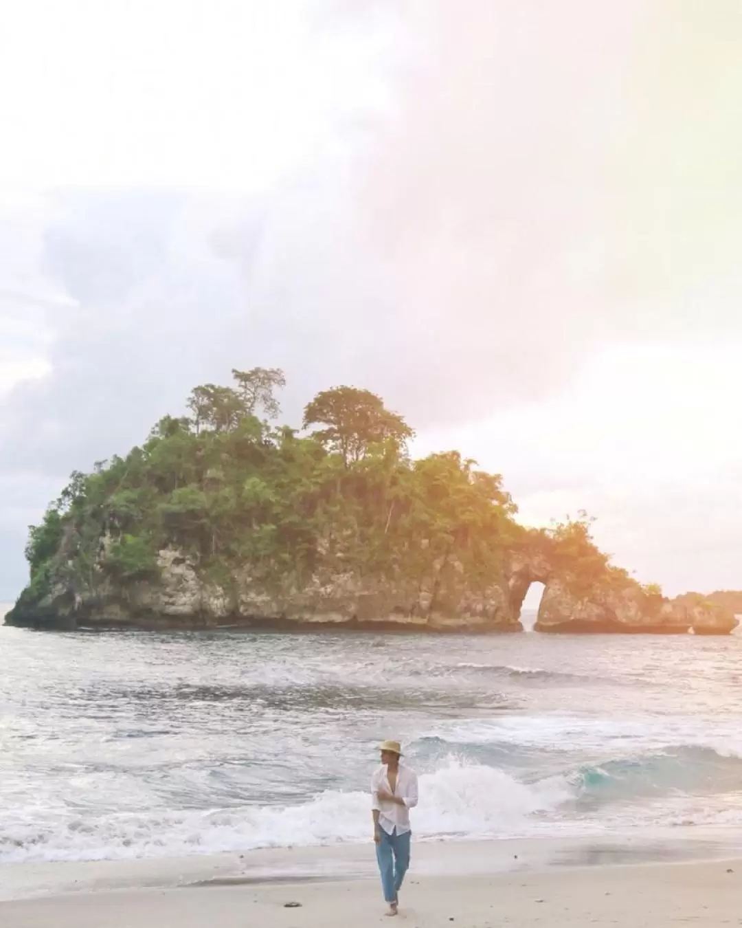 Nusa Penida Instagram Day Tour from Bali by Liburan Bali