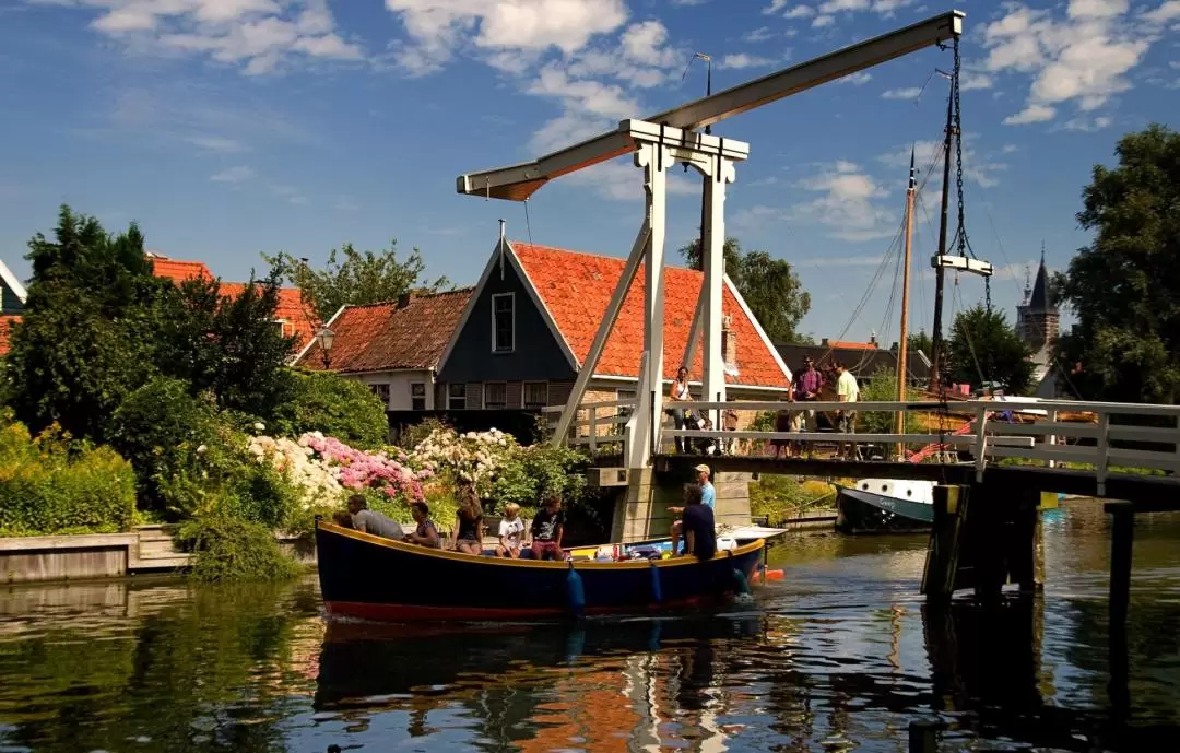 Volendam, Edam, and Zaanse Schans Day Tour from Amsterdam