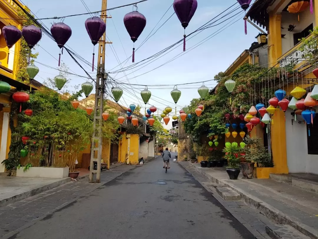 Hoi An Half Day City Walking Tour with Lantern-Making Class