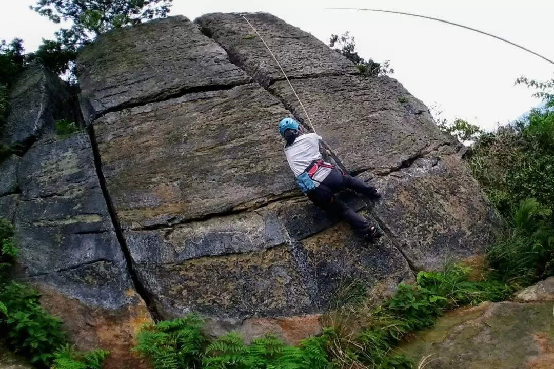 Beitou Sulphur Valley Rock Climbing Experience in Taipei