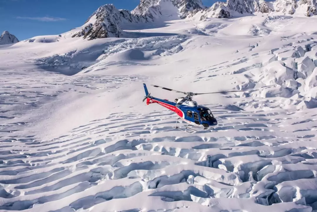 30 Minute Twin Glacier Helicopter Flight with Snow Landing