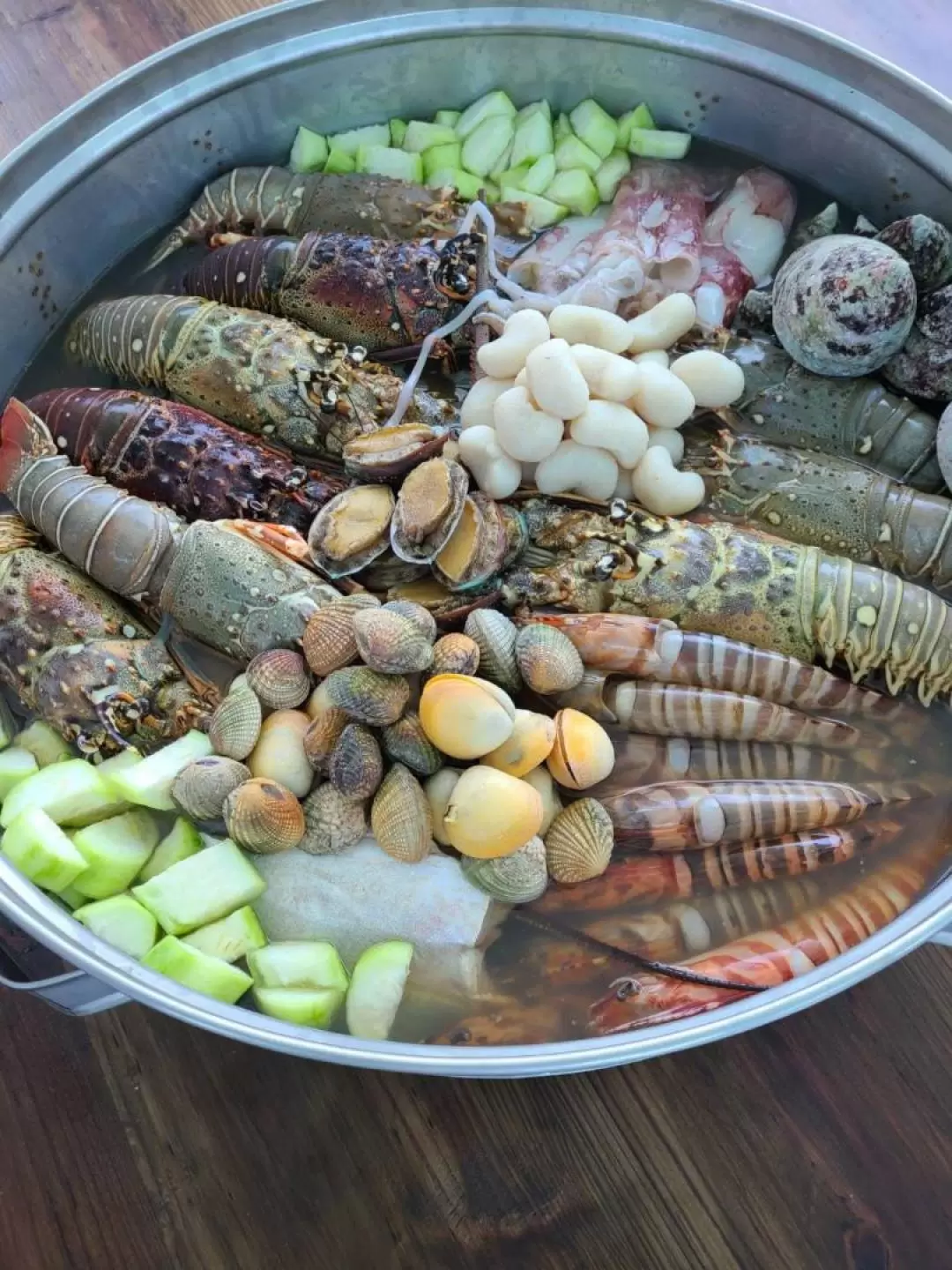 澎湖東海一日遊：漁夫深度體驗＆豪華痛風餐＆水上活動