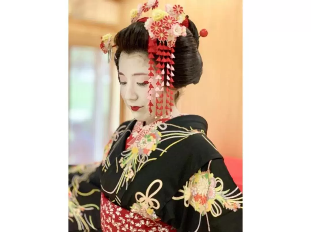 Gorgeous Maiko Transformation Experience in Fukui