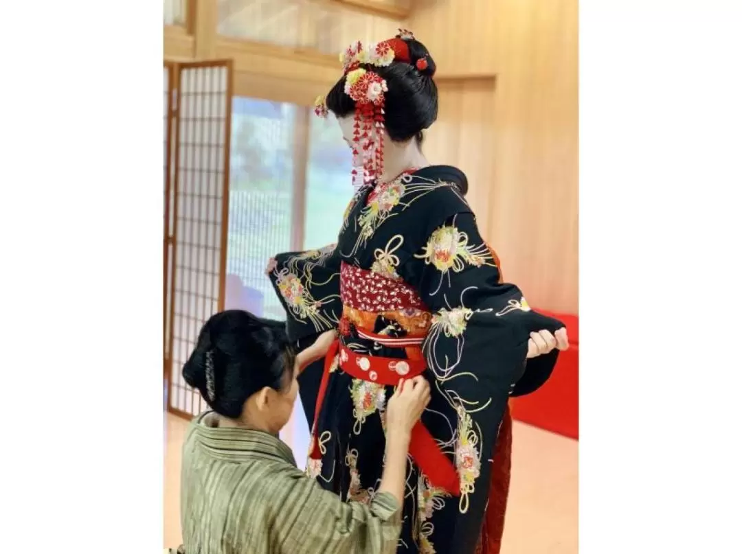 Gorgeous Maiko Transformation Experience in Fukui