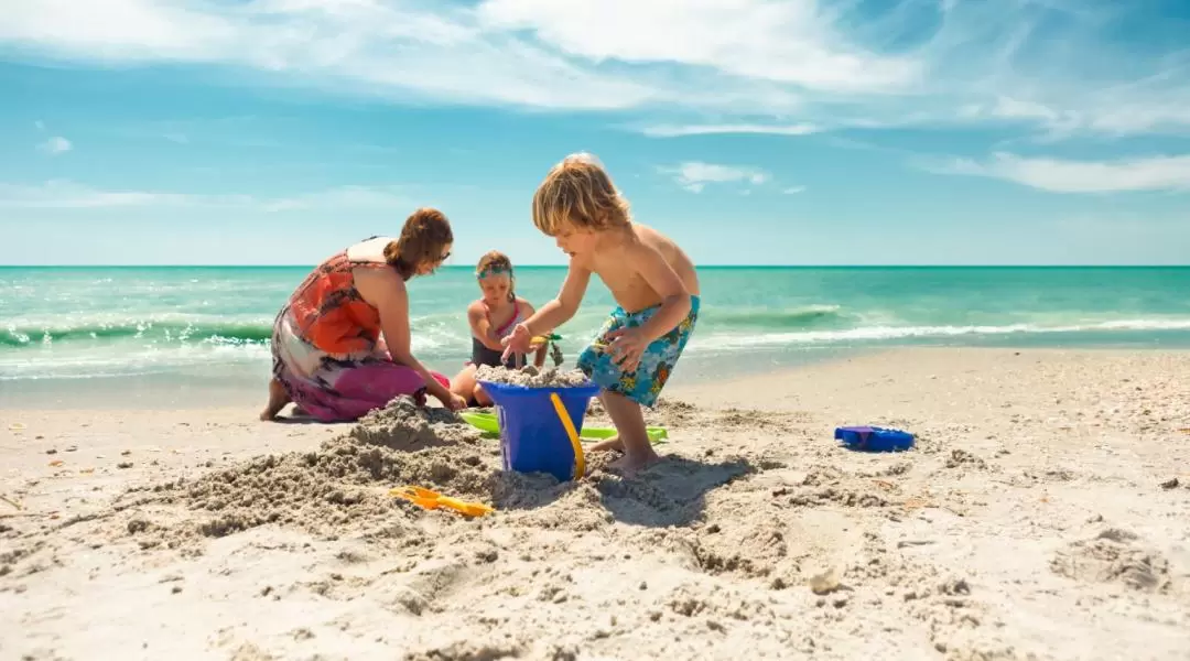 Full Day Tour with Boat Ride on Sea Screamer in Clearwater Beach from Orlando