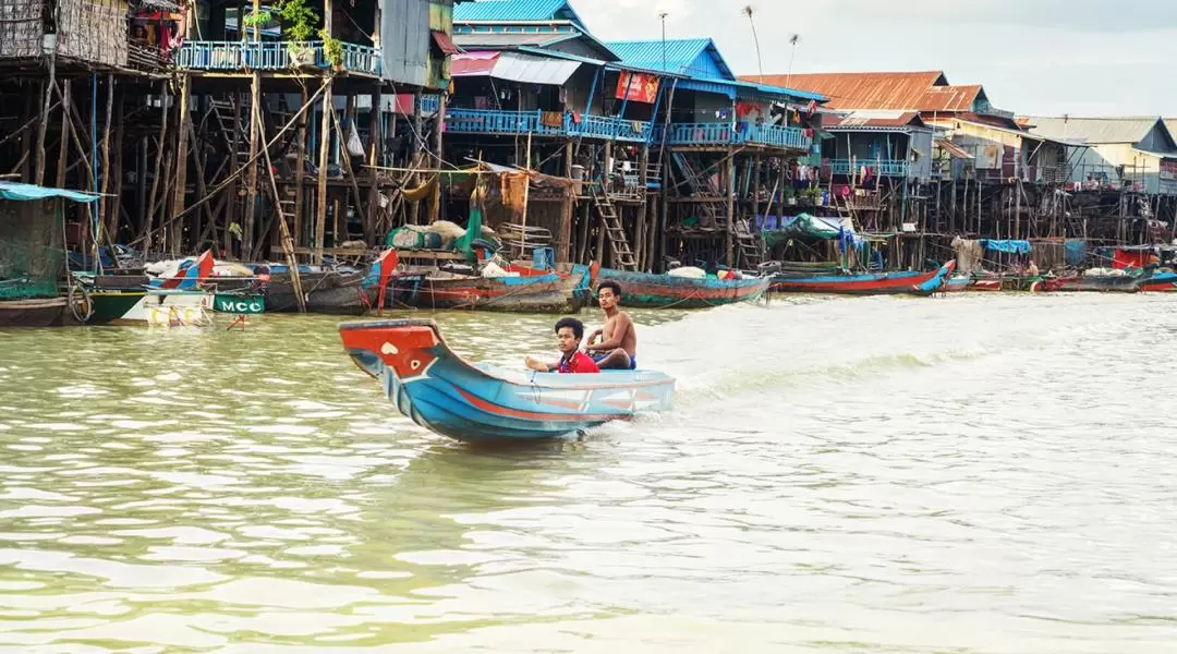 Kampong Phluk Floating Village Tour