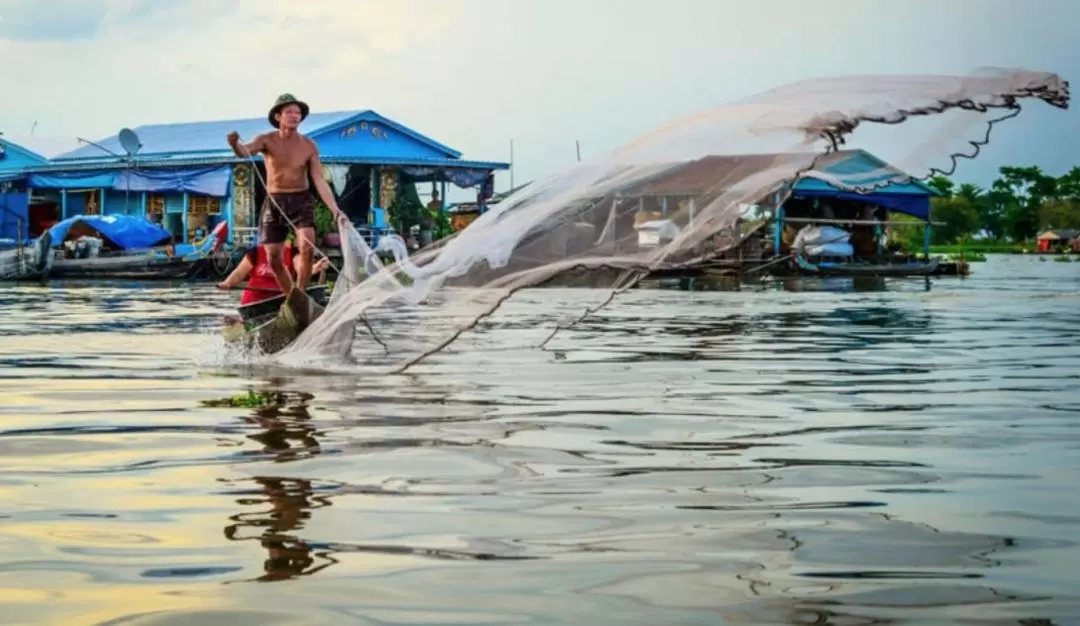 Sunset Boat and Cycling Tour in Floating Village 