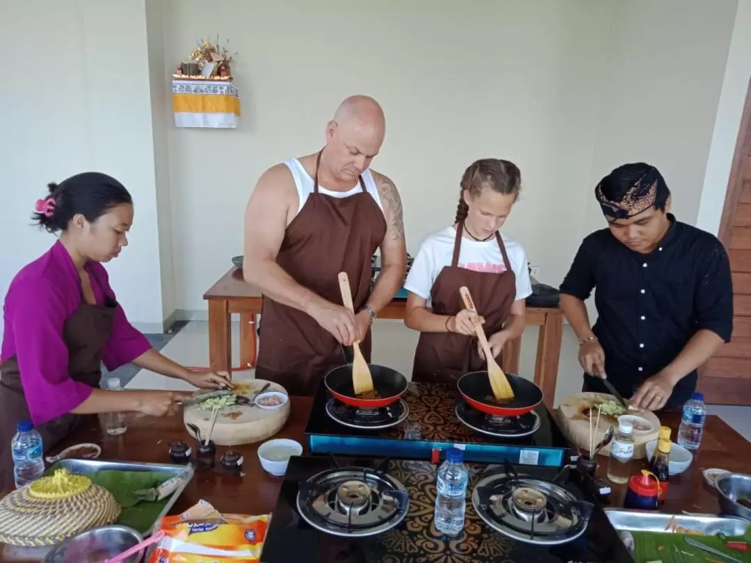 料理教室体験（スカワティ / Ceraki Bali Cooking Class提供）