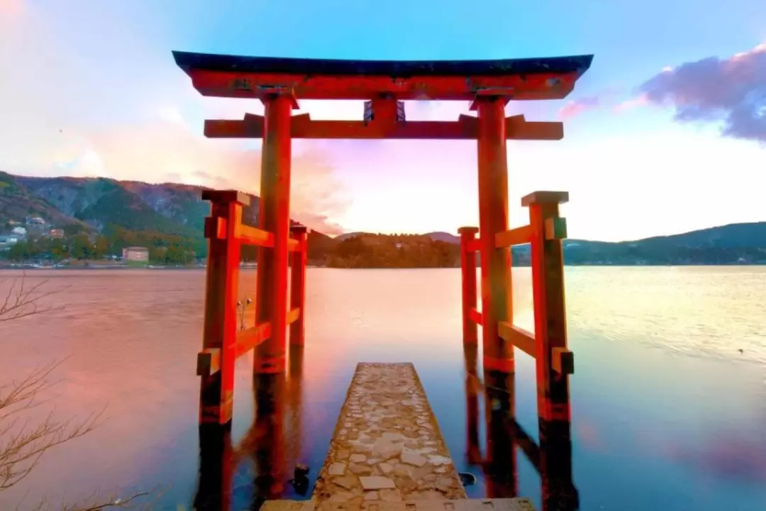 Owakudani, Lake Ashi, and Hakone Shrine Day Tour｜Departure from Tokyo