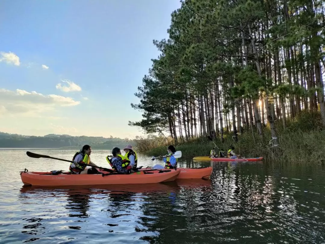 越南大叻泉林湖獨木舟之旅