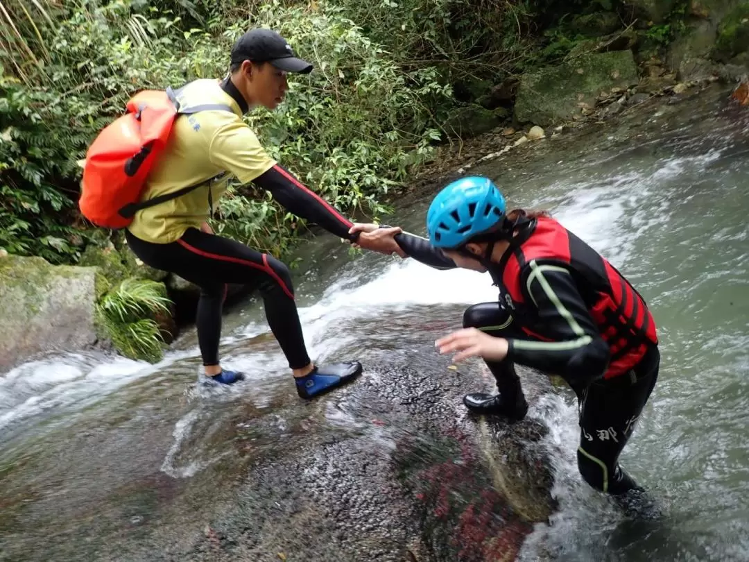 宜蘭那山那谷秘境溯溪體驗